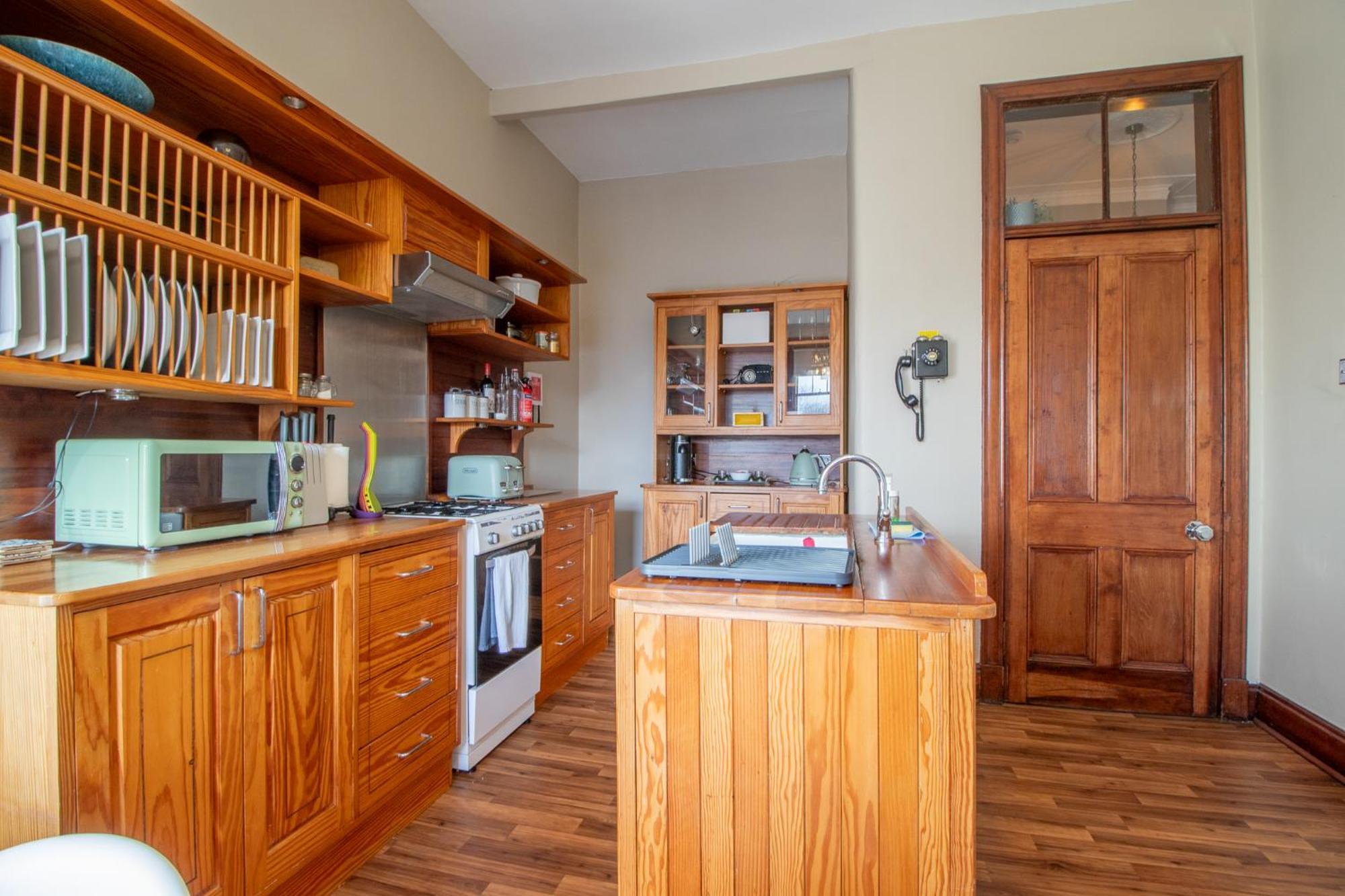 Pass The Keys Beautiful, Traditional 2 Bed Flat W Free Parking Glasgow Luaran gambar