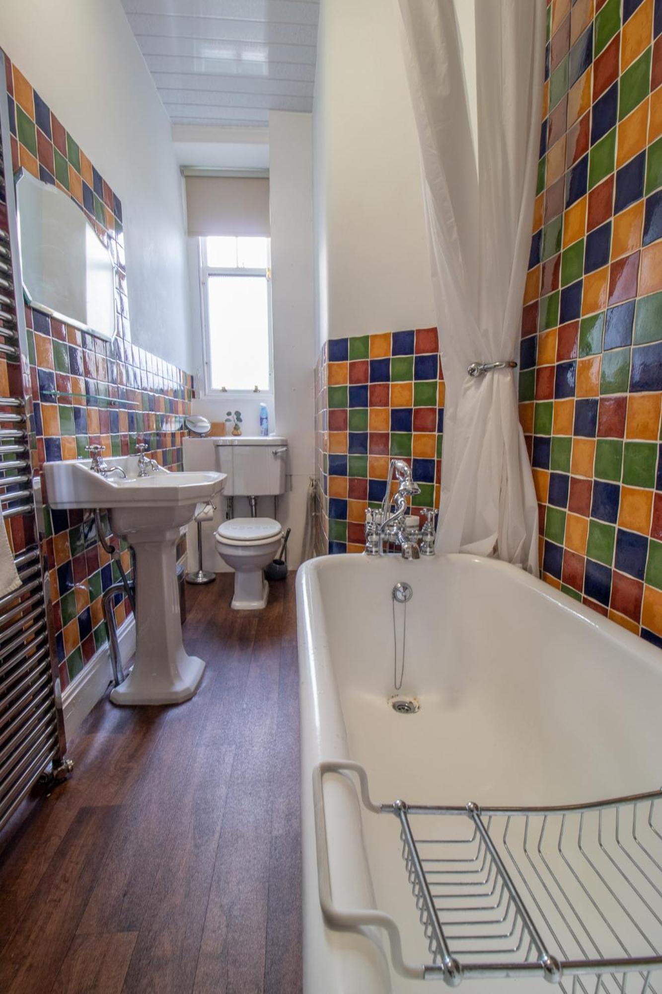 Pass The Keys Beautiful, Traditional 2 Bed Flat W Free Parking Glasgow Luaran gambar
