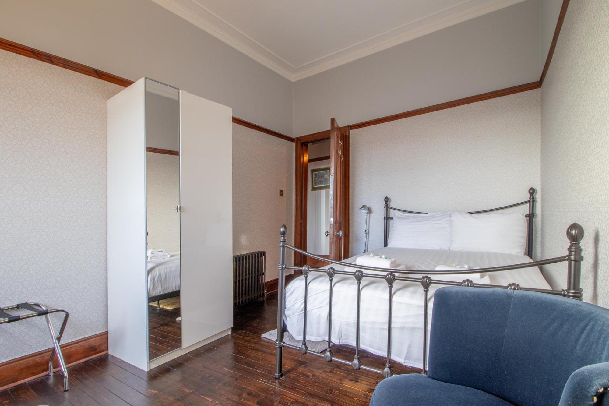 Pass The Keys Beautiful, Traditional 2 Bed Flat W Free Parking Glasgow Luaran gambar